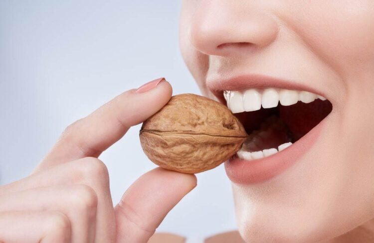 مقایسه ی معایب لمینت و معایب کامپوزیت ونیر